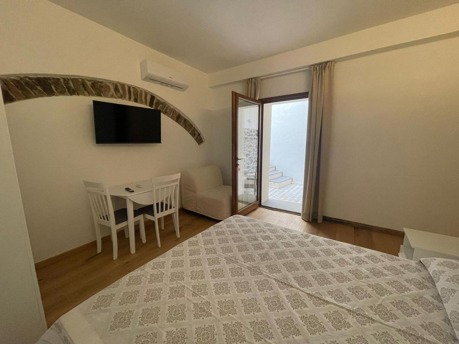 Sa Troppa De Sos Chentu Hotel Dorgali Bagian luar foto
