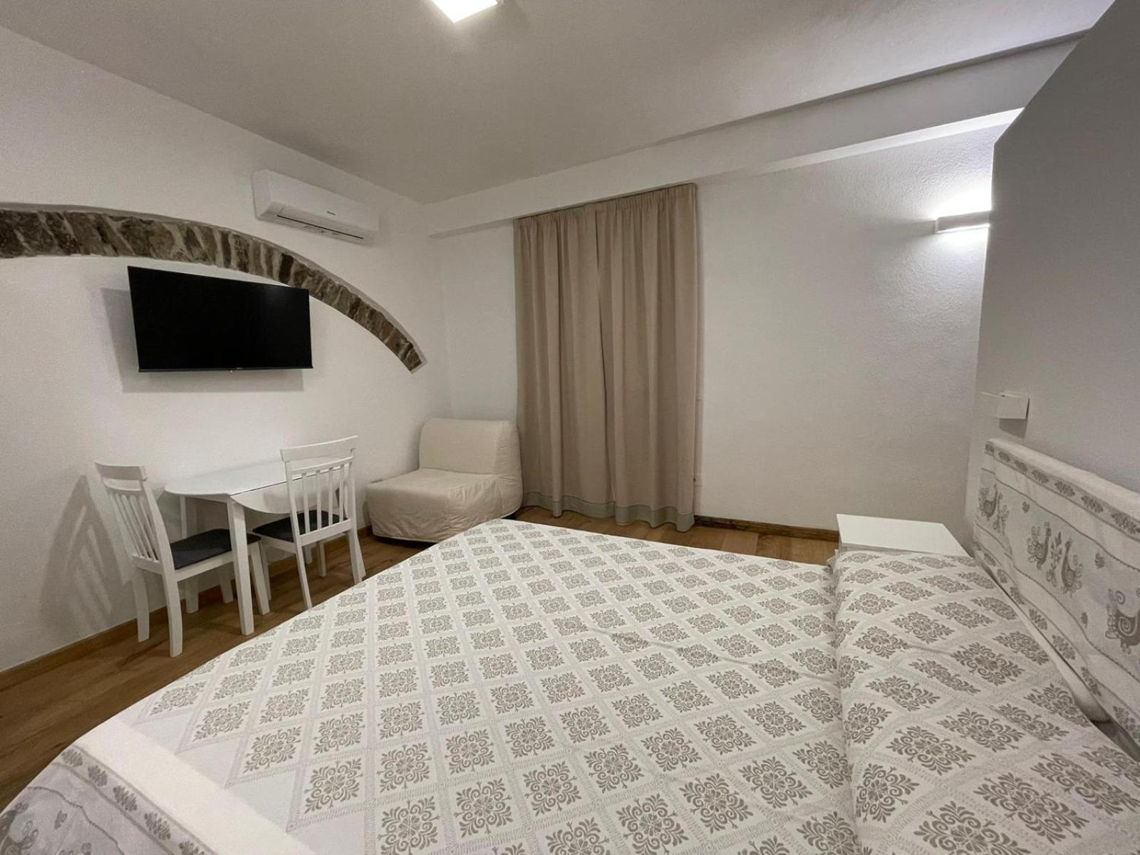 Sa Troppa De Sos Chentu Hotel Dorgali Bagian luar foto