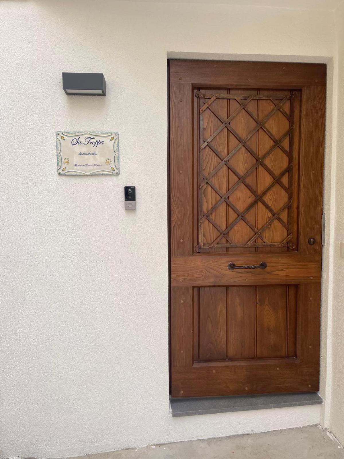 Sa Troppa De Sos Chentu Hotel Dorgali Bagian luar foto