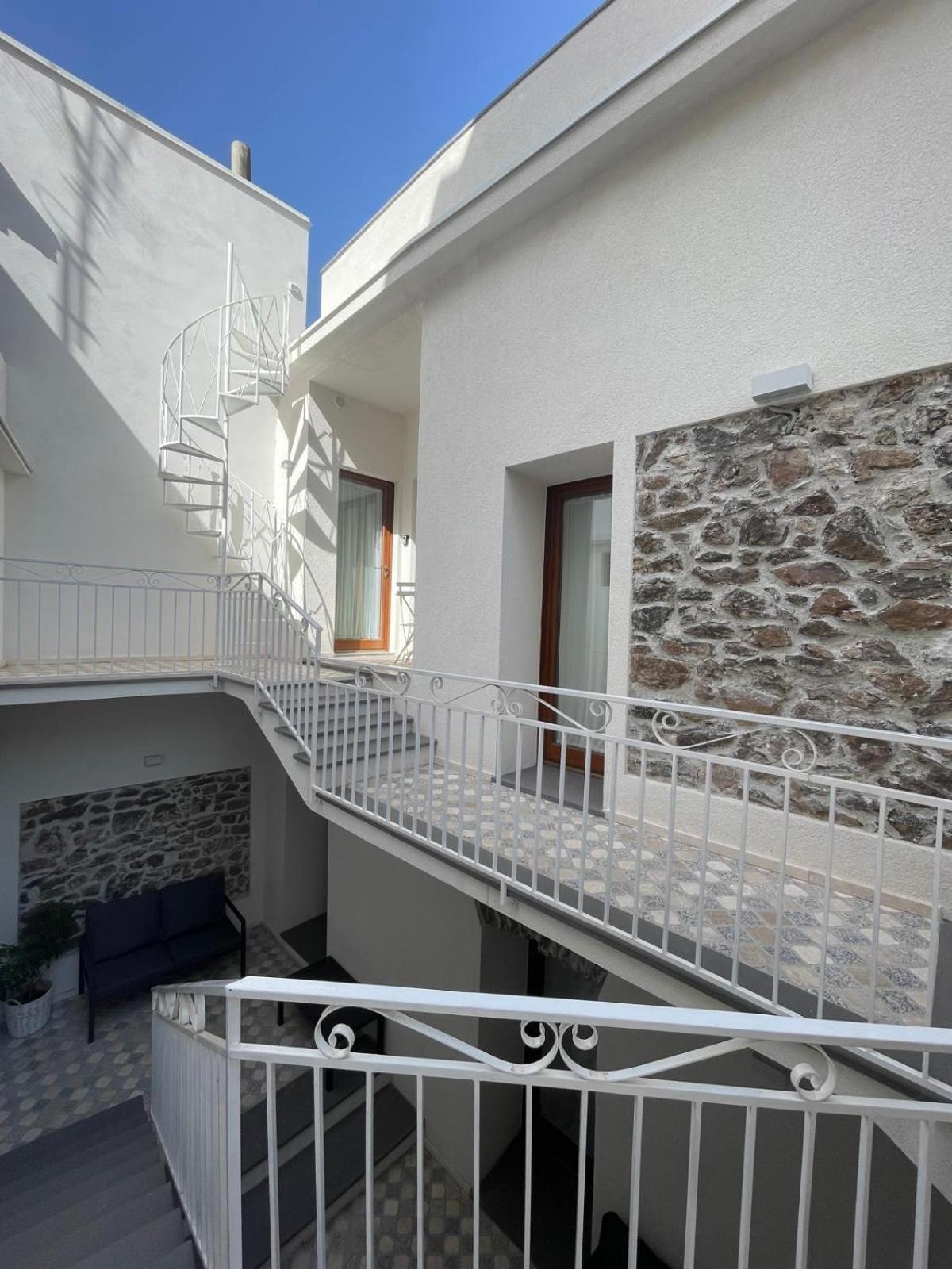 Sa Troppa De Sos Chentu Hotel Dorgali Bagian luar foto