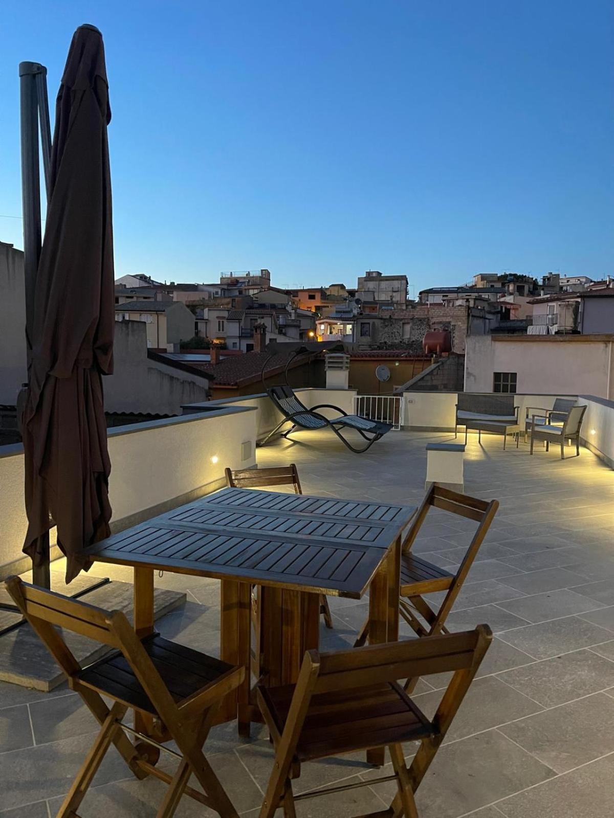 Sa Troppa De Sos Chentu Hotel Dorgali Bagian luar foto