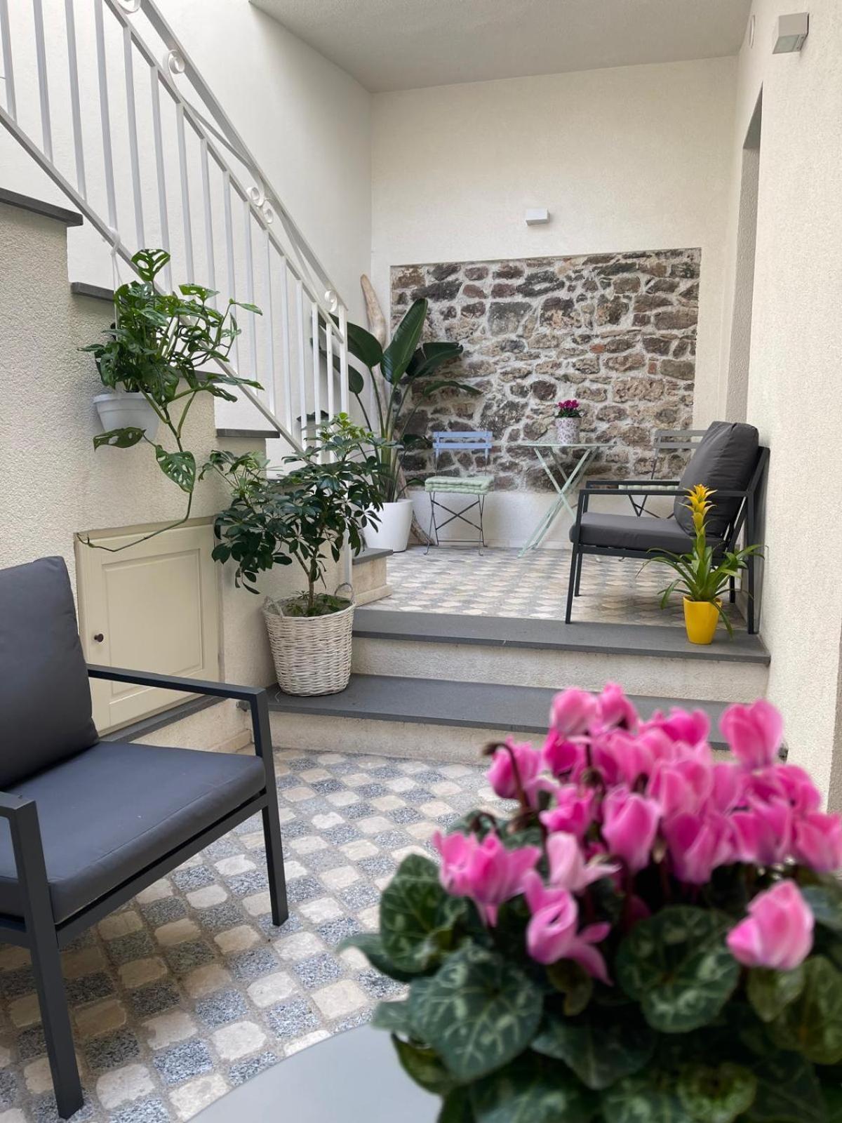 Sa Troppa De Sos Chentu Hotel Dorgali Bagian luar foto